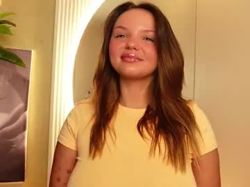 Sophialanguage – webcam model profile photo Image 7