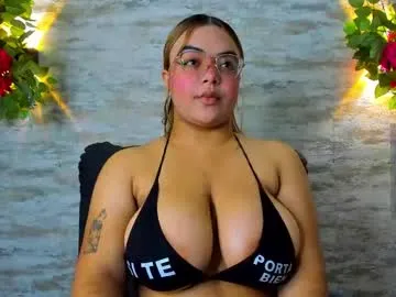 lisagrand – webcam model profile photo Image 2