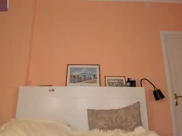 bunnydollstella – webcam model profile photo Image 16