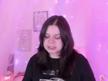 MaddieBryggs – webcam model profile photo Image 13