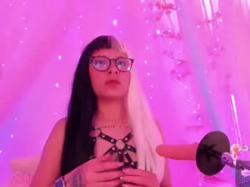 MaddieBryggs – webcam model profile photo Image 9