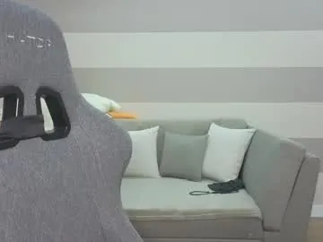 xunybany – webcam model profile photo Image 4