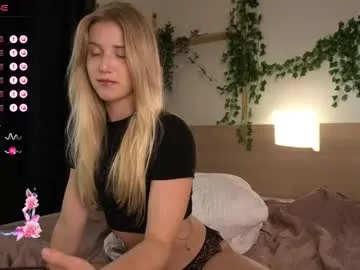 pinkadele – webcam model profile photo Image 10