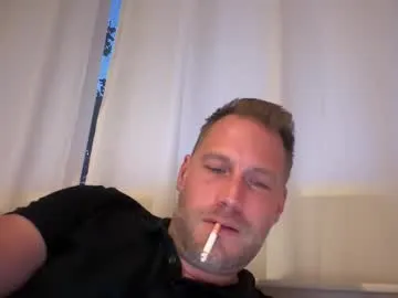 your_dolls – webcam model profile photo Image 10