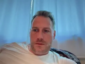 your_dolls – webcam model profile photo Image 12