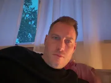 your_dolls – webcam model profile photo Image 18