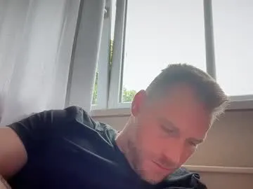 your_dolls – webcam model profile photo Image 5