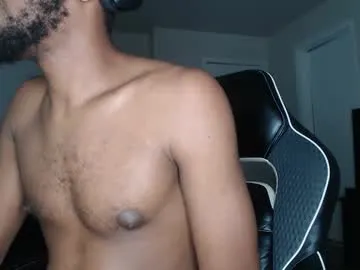 glossybabe_ – webcam model profile photo Image 18