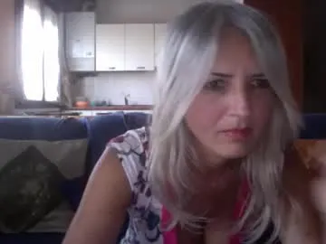 NatashaRouge – webcam model profile photo Image 10