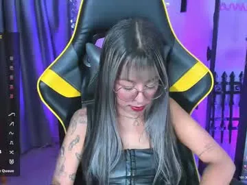 xlunami – webcam model profile photo Image 12