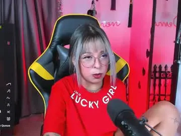 xlunami – webcam model profile photo Image 13