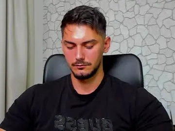 b4by_emilia – webcam model profile photo Image 6