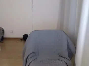 shiny-lily – webcam model profile photo Image 12