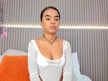 coralineross_ Image 3