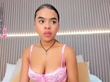 coralineross_ Image 4