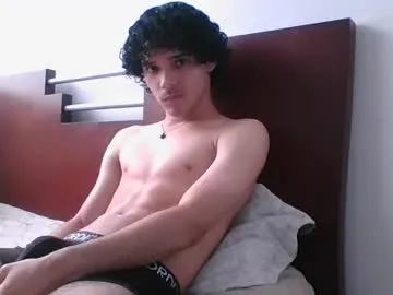 Karamelllka – webcam model profile photo Image 10