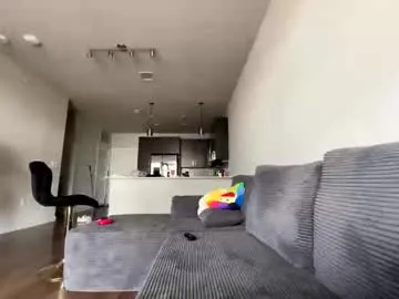 Maya-onelya – webcam model profile photo Image 2