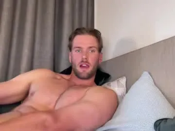 shiny-lily – webcam model profile photo Image 2