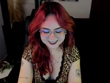 ella_squirt – webcam model profile photo Image 2