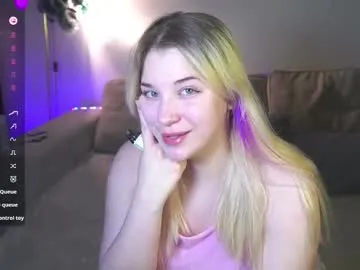 cute_sharloti – webcam model profile photo