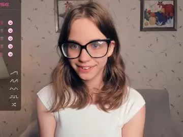 lisagrand – webcam model profile photo Image 19