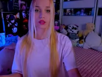 kyliecb – webcam model profile photo Image 14