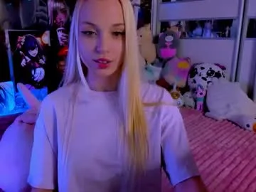 kyliecb – webcam model profile photo Image 15