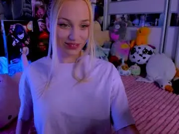 kyliecb – webcam model profile photo Image 19