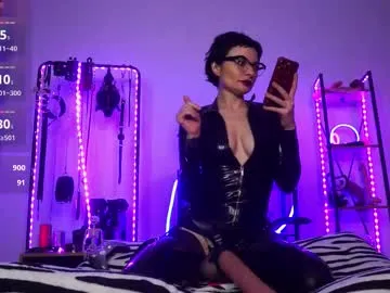 Laranya – webcam model profile photo Image 17