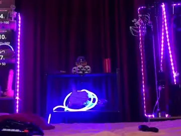 Laranya – webcam model profile photo Image 9