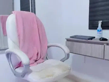 linda_power – webcam model profile photo Image 17