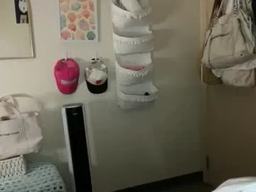 bunnydollstella – webcam model profile photo Image 4