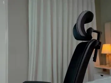 molochnaya000 – webcam model profile photo Image 14