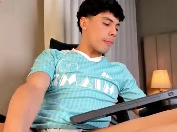 molochnaya000 – webcam model profile photo Image 8