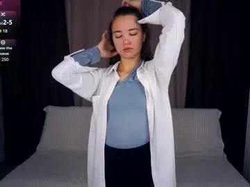 TheAyana – webcam model profile photo Image 8