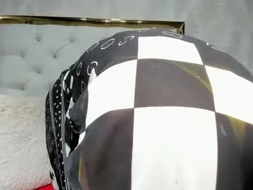 little__sophie18 – webcam model profile photo Image 15