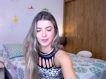 LovellyEmma – webcam model profile photo Image 6