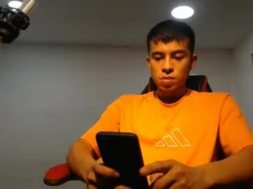 vixenvictoriaa – webcam model profile photo Image 7