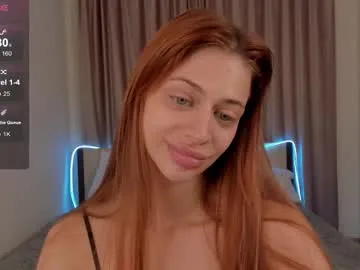 MiaLiaHot – webcam model profile photo Image 15