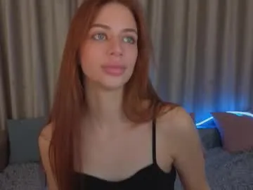 MiaLiaHot – webcam model profile photo Image 6