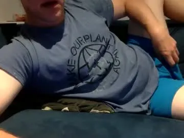 SheOnShe – webcam model profile photo Image 4