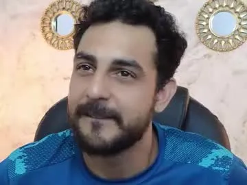 saraloverays – webcam model profile photo Image 4