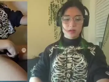 escar_let – webcam model profile photo Image 7