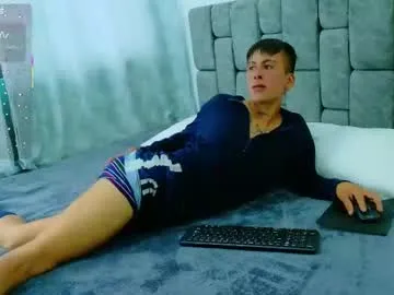 molochnaya000 – webcam model profile photo Image 2
