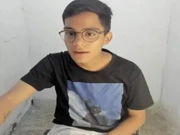 vixenvictoriaa – webcam model profile photo Image 2