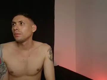 Ellidi – webcam model profile photo Image 11