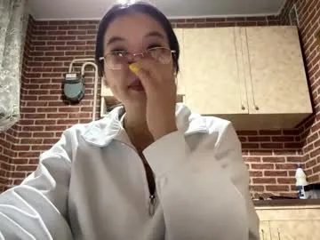 krissone – webcam model profile photo Image 5