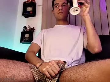 derek_stud_ Image 19