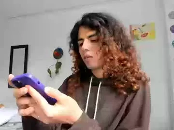 little__sophie18 – webcam model profile photo Image 19