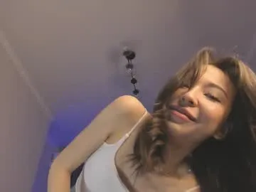 krissone – webcam model profile photo Image 11